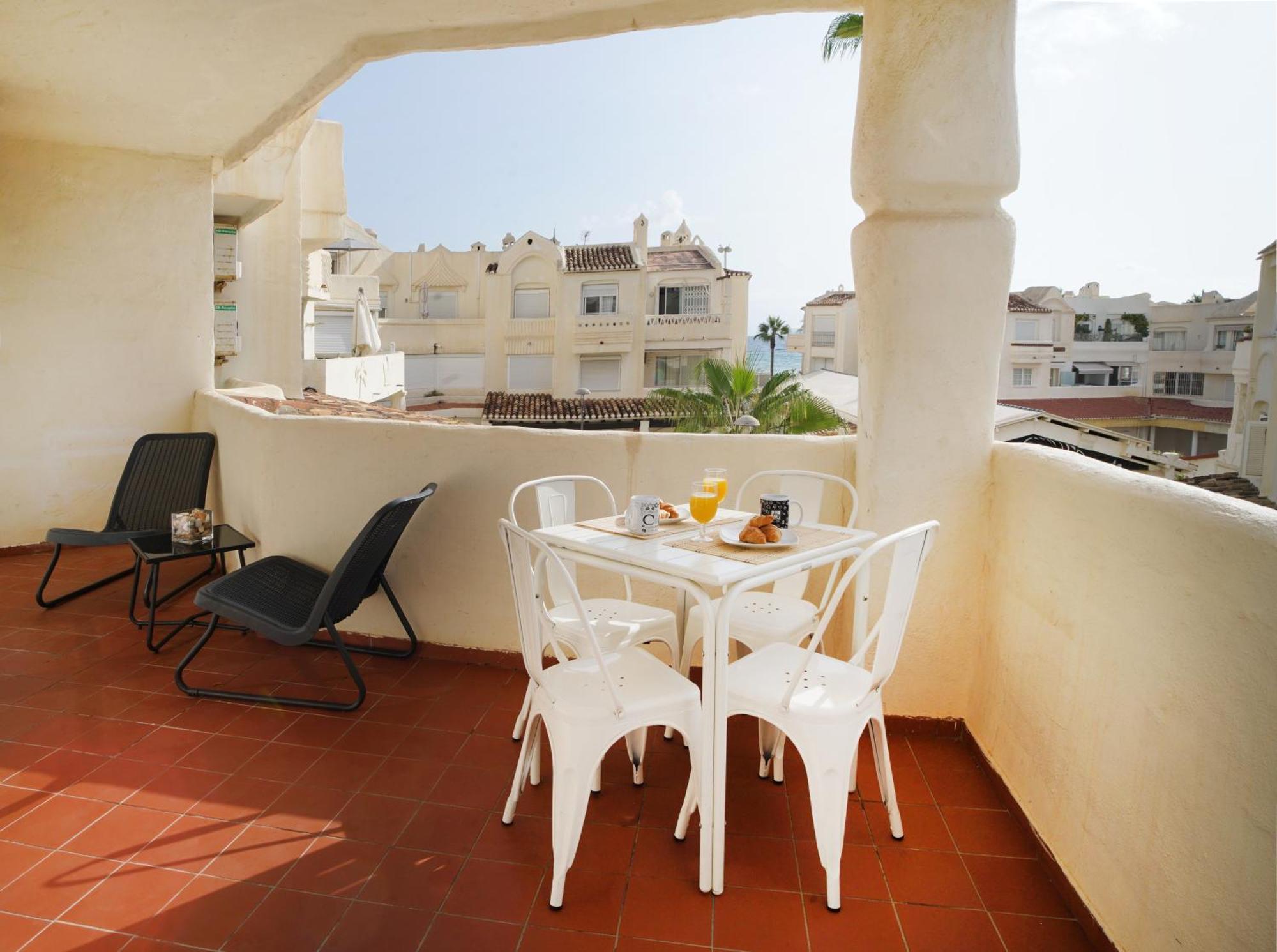 Apartmento En La Pequena Venecia, Puerto Marina بينالماذينا المظهر الخارجي الصورة