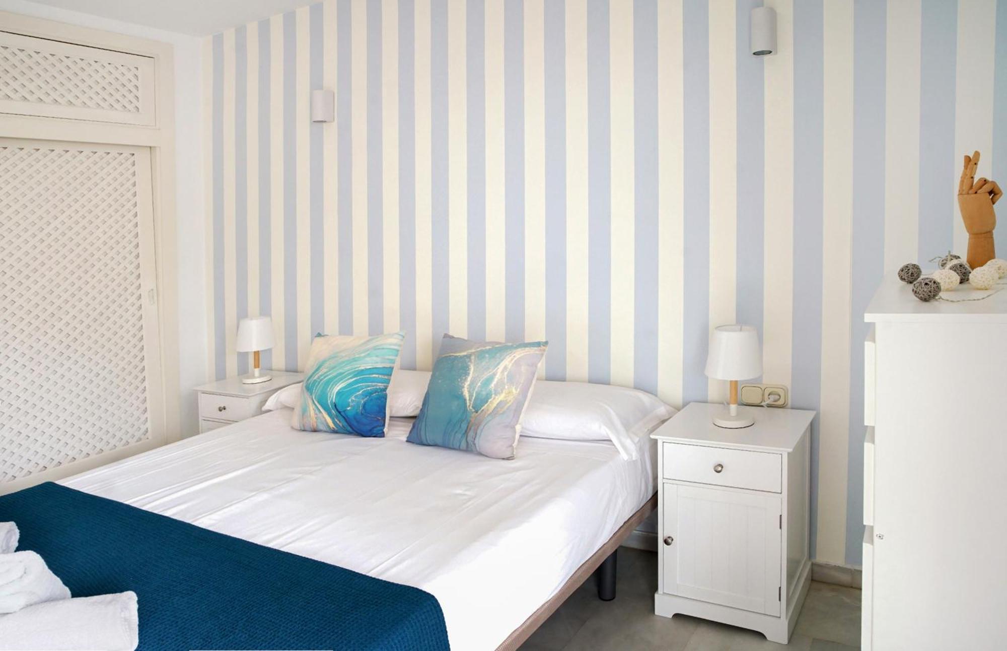 Apartmento En La Pequena Venecia, Puerto Marina بينالماذينا المظهر الخارجي الصورة