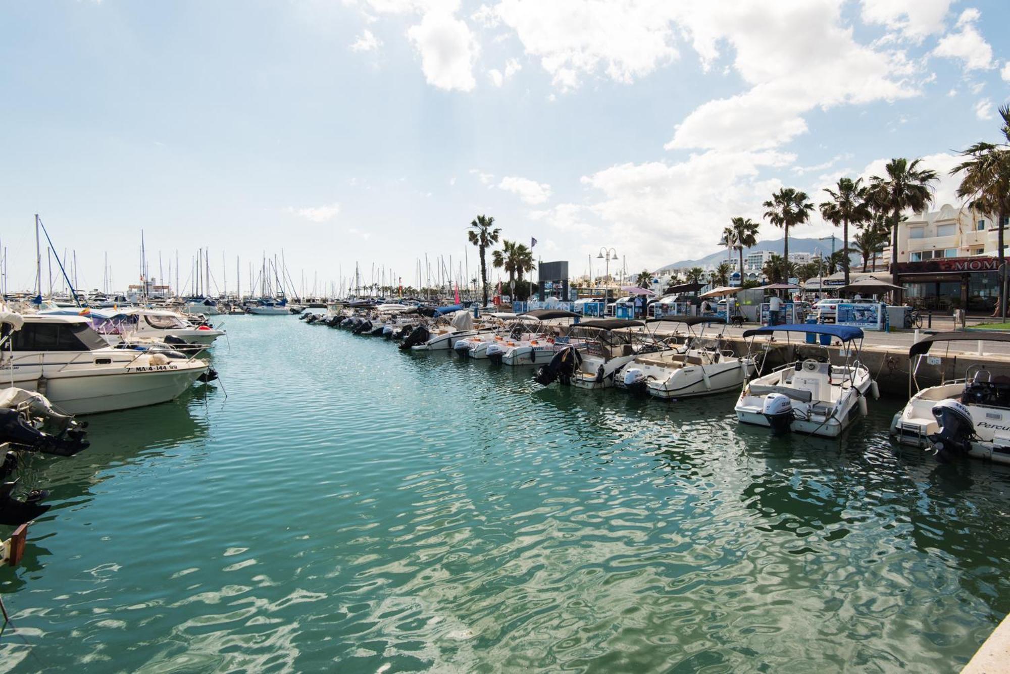 Apartmento En La Pequena Venecia, Puerto Marina بينالماذينا المظهر الخارجي الصورة