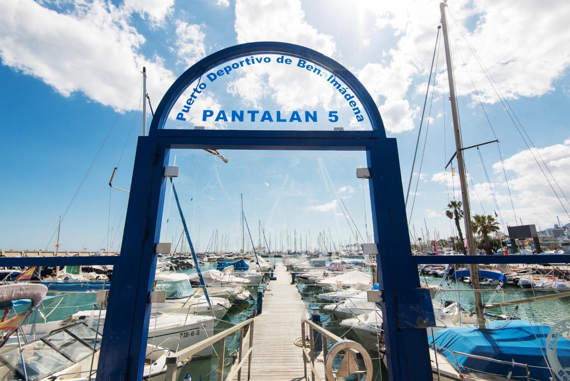 Apartmento En La Pequena Venecia, Puerto Marina بينالماذينا المظهر الخارجي الصورة