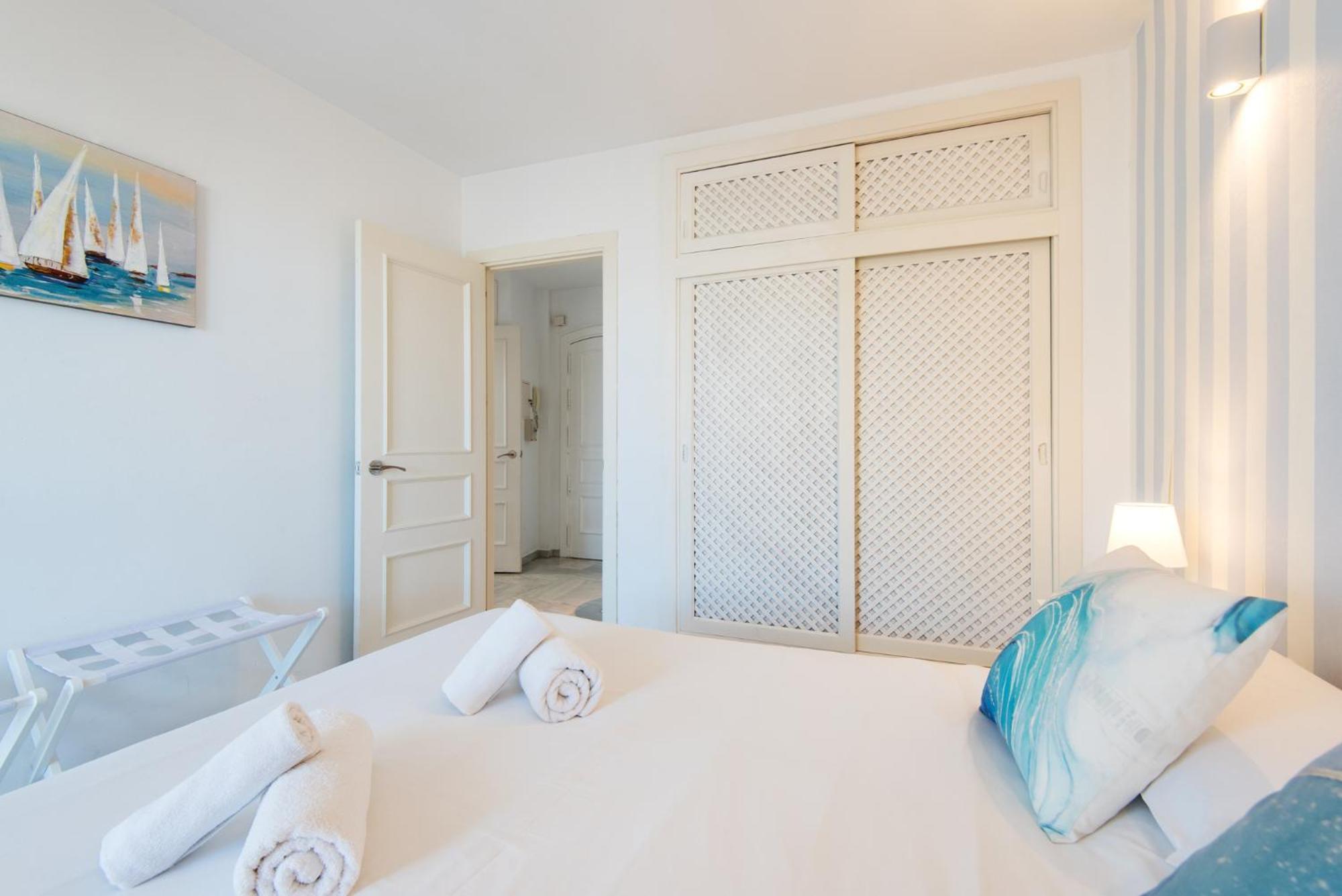 Apartmento En La Pequena Venecia, Puerto Marina بينالماذينا المظهر الخارجي الصورة